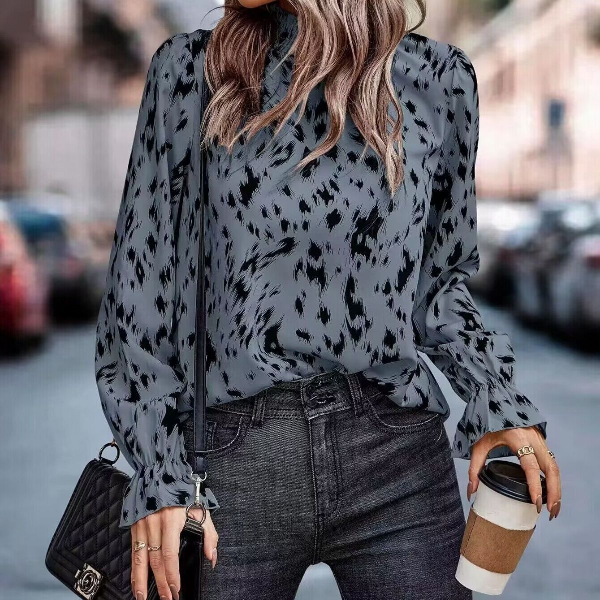 Damen elegante Bluse mit Rüschenabschluss und asymmetrischem Muster R&B