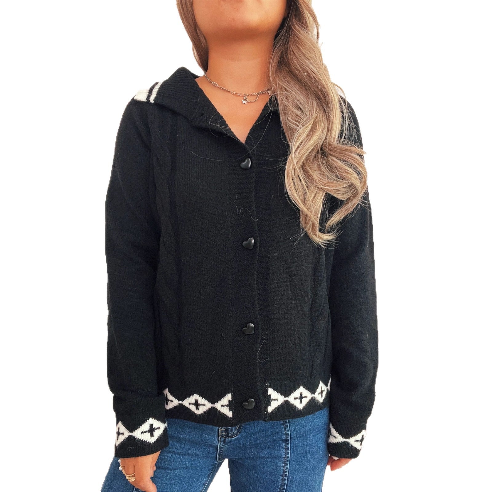 Damen Strickjacke mit kreativem Zopfmuster und modernen Knopfdetails R&B