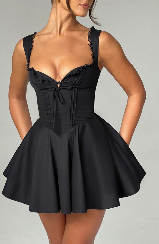 Damen Verspieltes Kurzkleid mit femininer Schnürung und zarten Rüschendetails R&B
