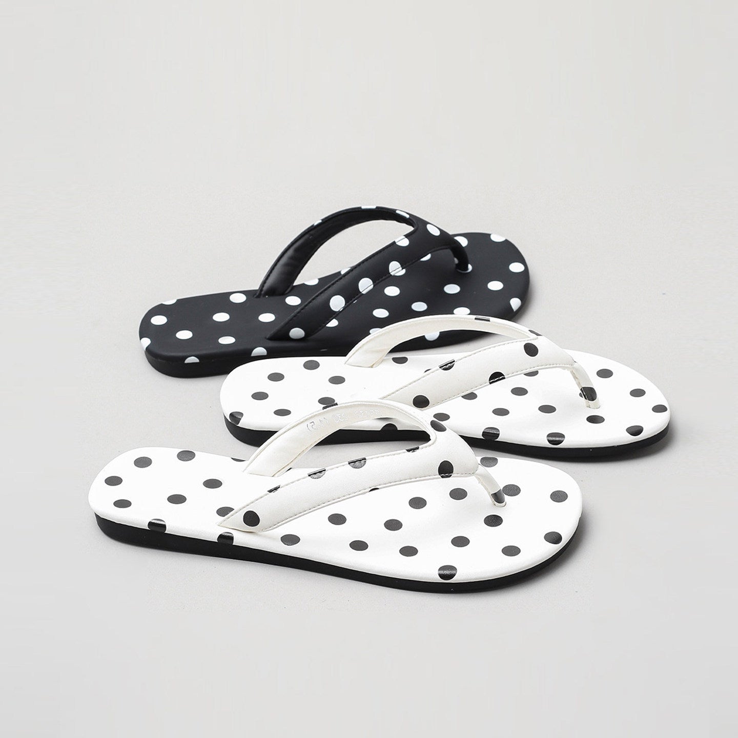 Damen Zehentrenner-Sandalen mit modischem Punktedesign R&B