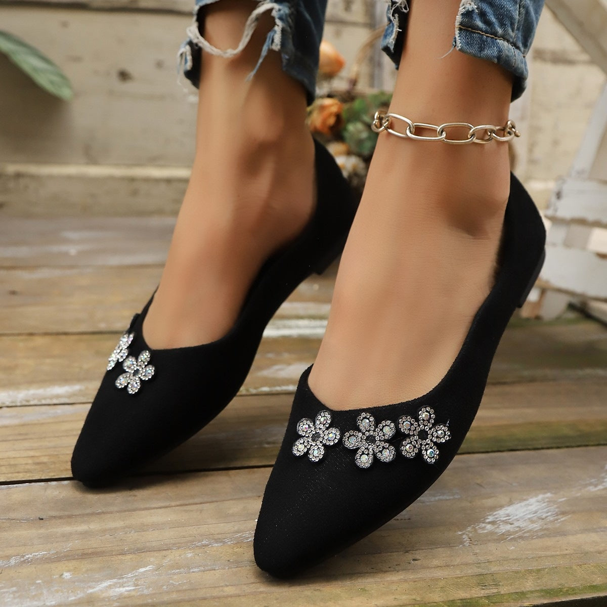 Damen elegante Ballerinas mit floralem Schmuckdetail R&B