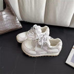 Damen Sportliche Sneaker mit atmungsaktivem Mesh und modischer Wildleder-Oberfläche R&B