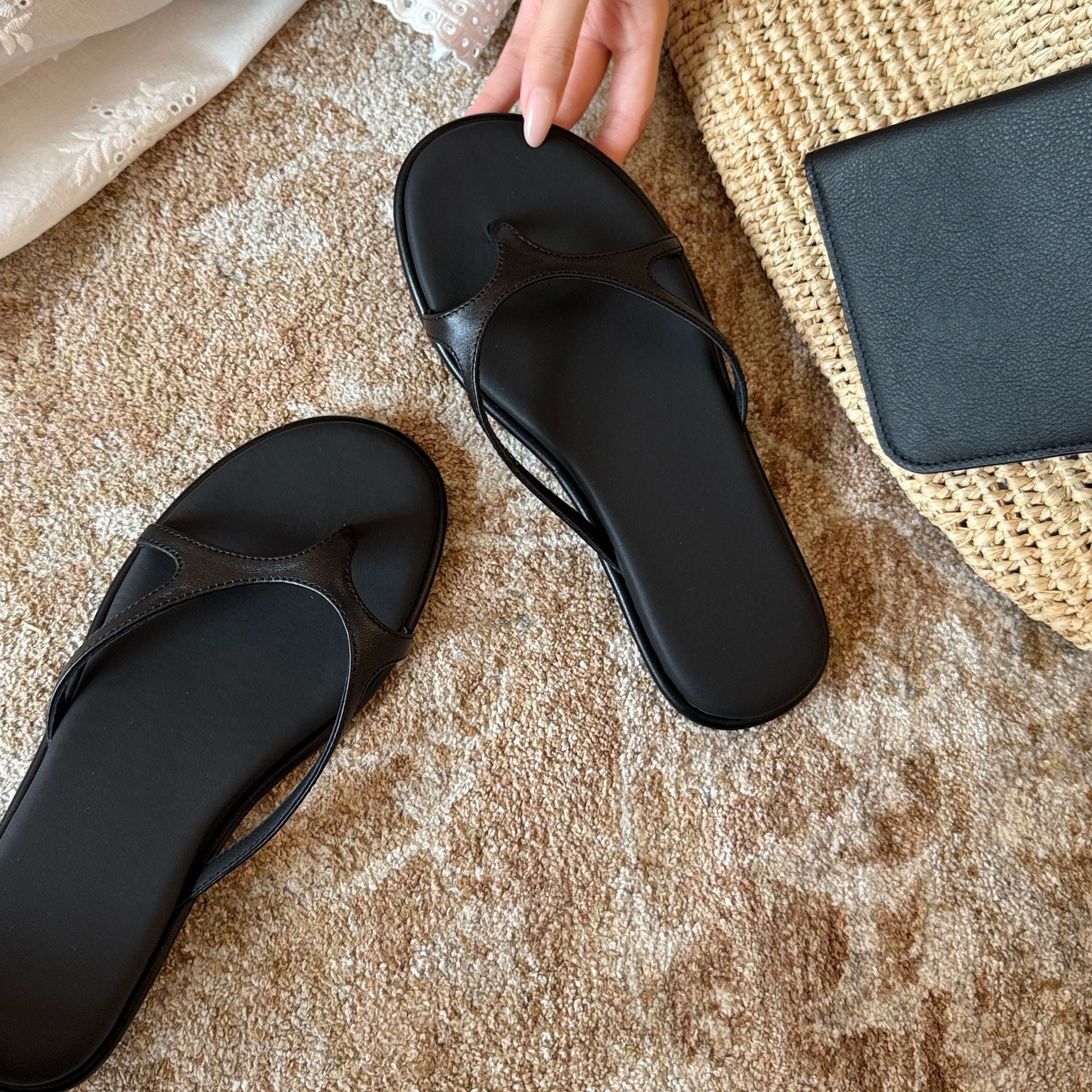 Damen Komfortable Zehentrenner-Sandalen mit elegantem Riemendesign und rutschfester Sohle