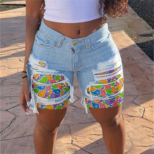 Damen Jeans-Shorts mit buntem Muster und stylishen Ausfransen R&B