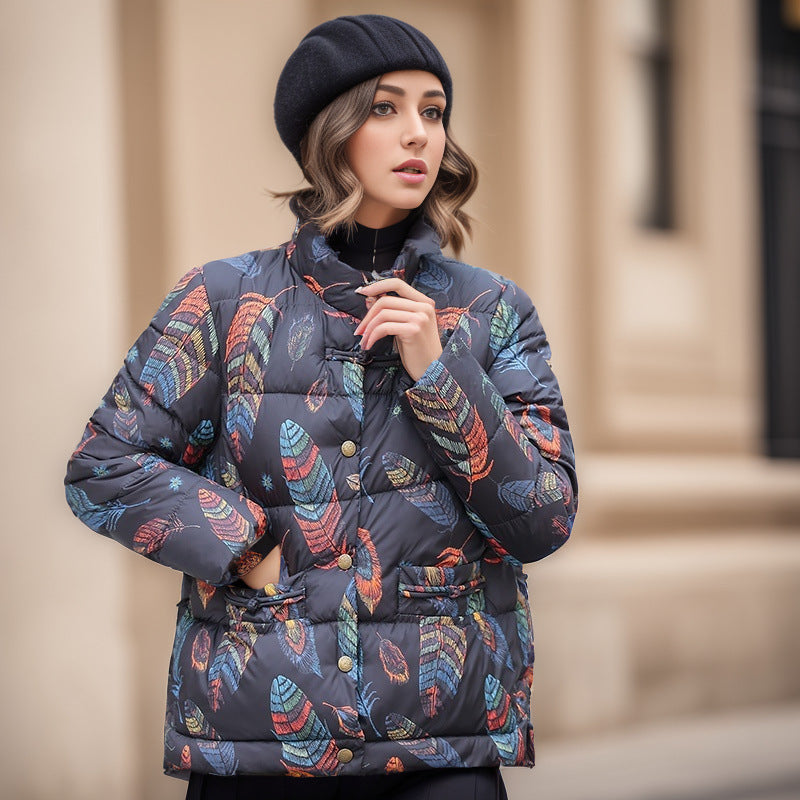 Damen gesteppte Winterjacke mit buntem Kunstdesign und praktischen Taschen R&B