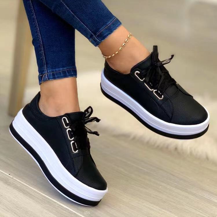 Damen Modische Plateau-Sneaker mit metallic Oberfläche und komfortabler Sohle R&B