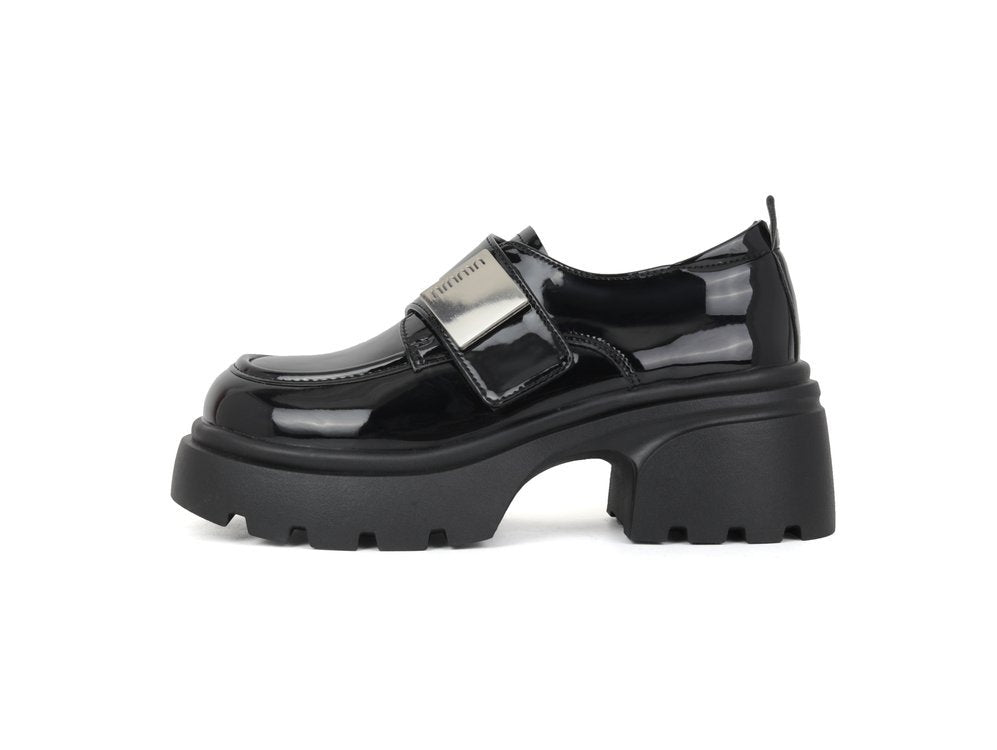 Damen modische Plateau-Slipper mit glänzender Oberfläche und stabiler Gummisohle R&B