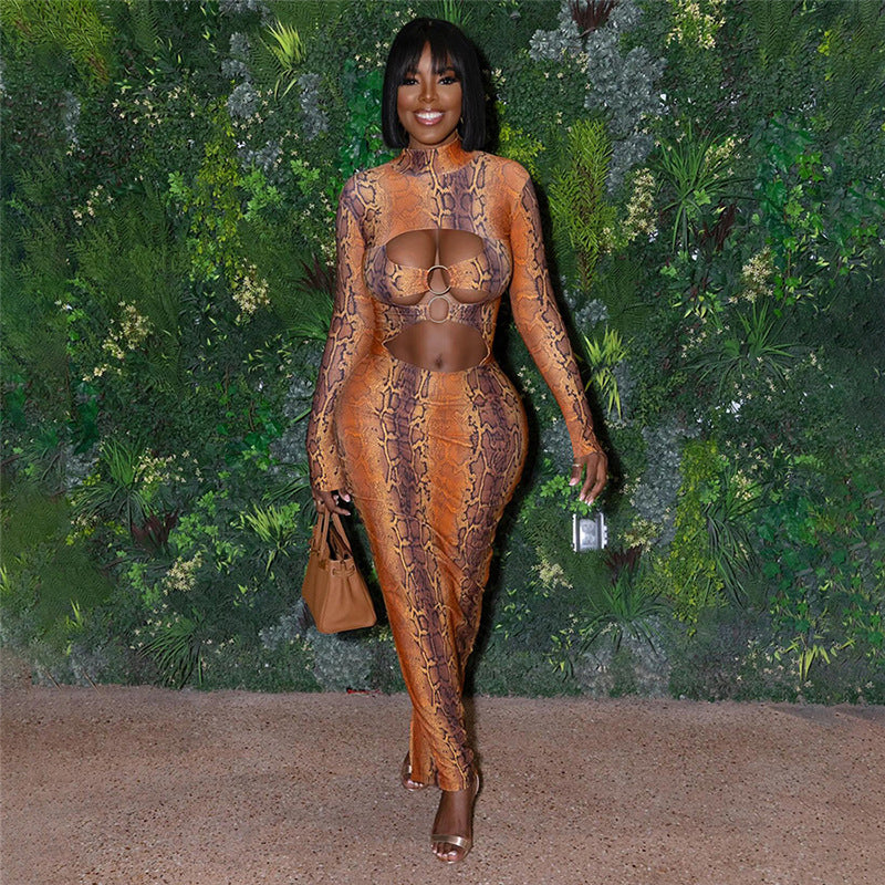 Damen Maxikleid mit elegantem Schlangenhautmuster und hoch geschlossenem Kragen R&B