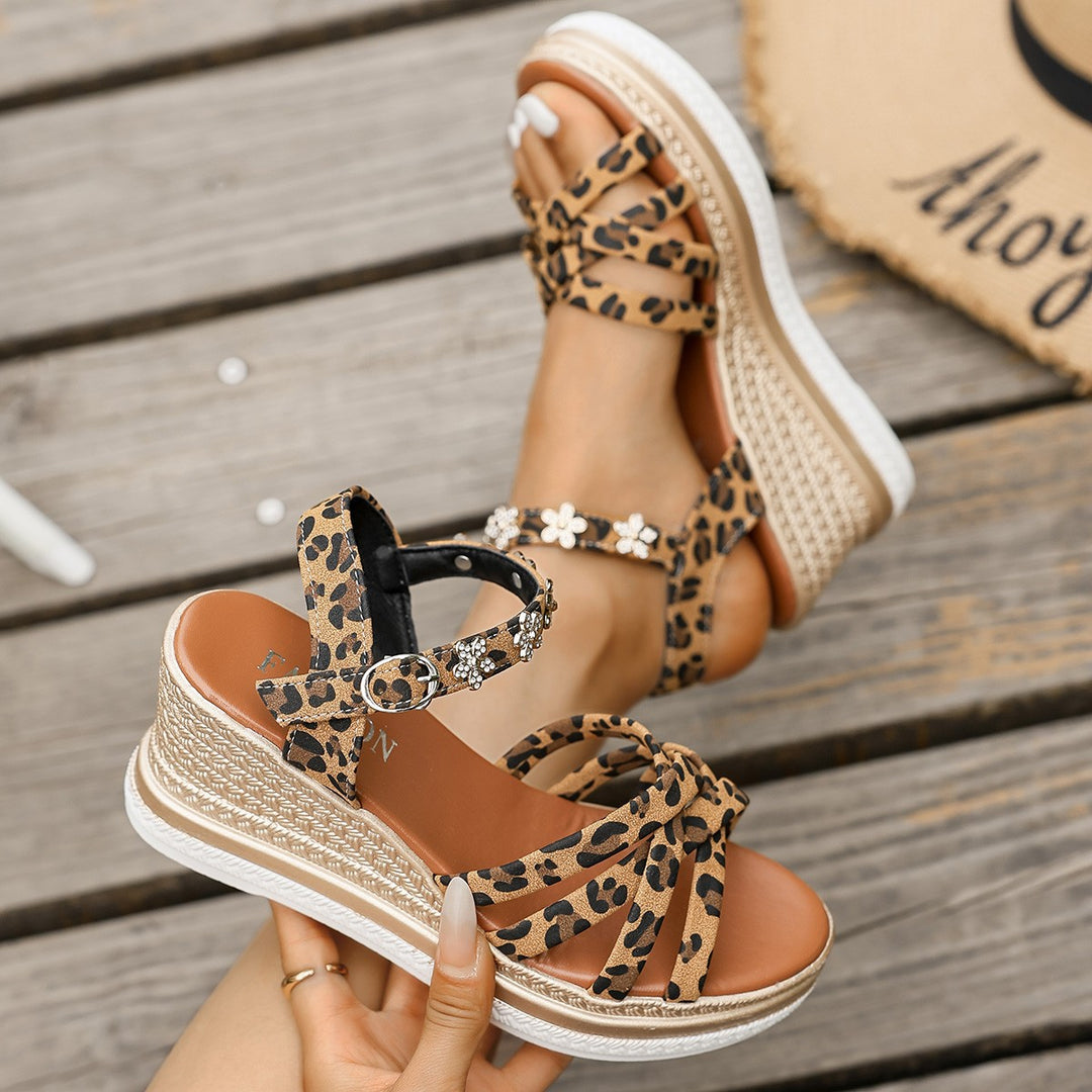 Damen Wedge-Sandalen mit floralem Schmuck und animalischem Muster R&B