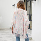 Damen Strickponcho mit luxuriösen Fransen und modernem Design