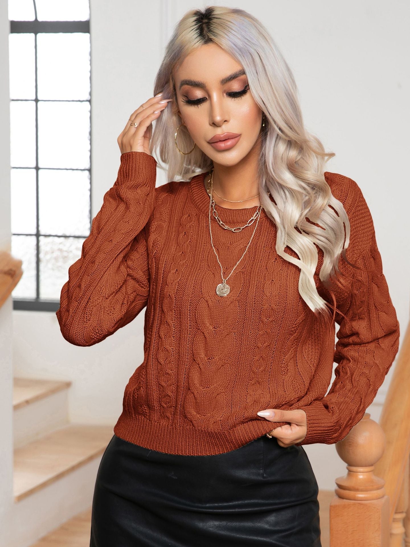 Damen Strickpullover mit Zopfmuster und elastischem Bund R&B