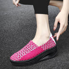 Damen Sportliche Slipper mit atmungsaktivem Netzgewe und rutschfester Sohle