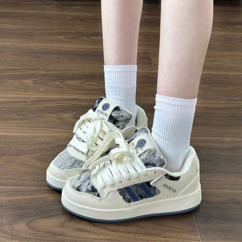 Damen Sneaker mit texturiertem Obermaterial und modernen Akzenten