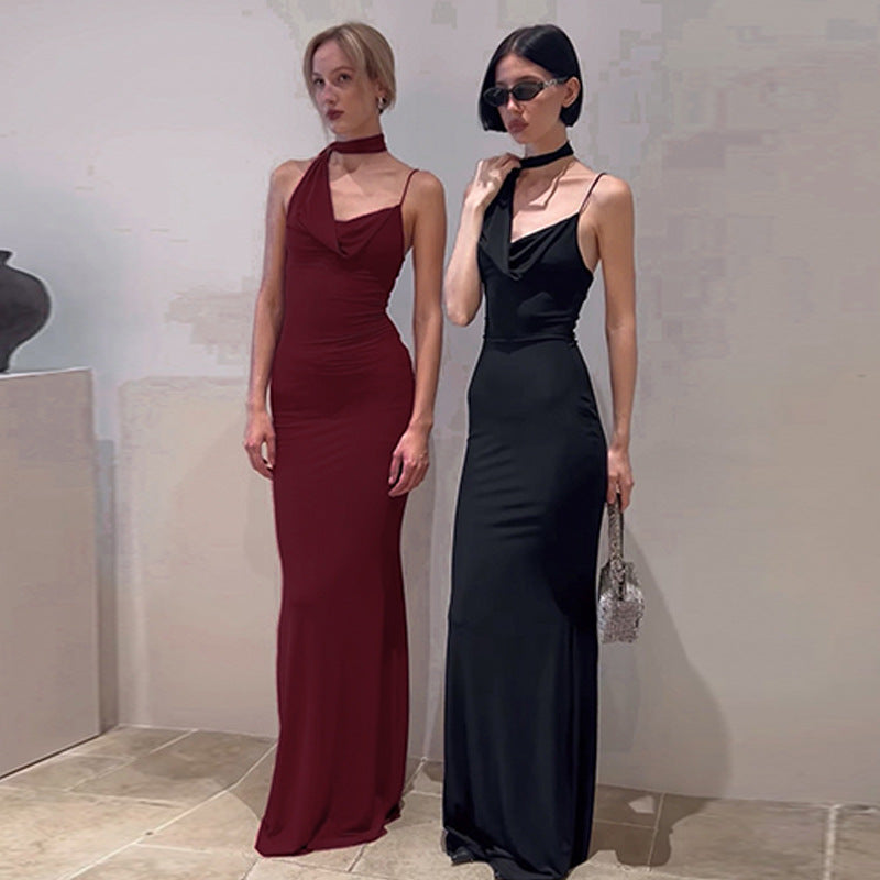 Damen Elegantes Maxikleid mit asymmetrischem Halterneck R&B