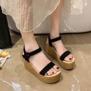 Damen Keil-Sandaletten mit komfortablem Fußbett und elegantem Riemchenverschluss R&B