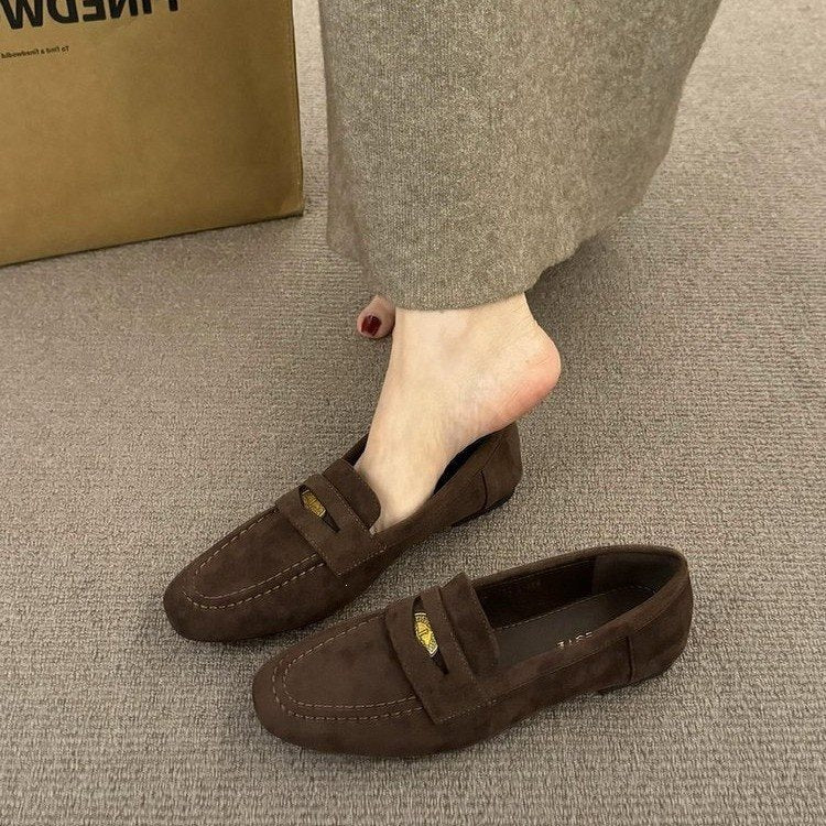 Damen Mokassins mit weichem Wildleder und elegantem Riemenverschluss EB