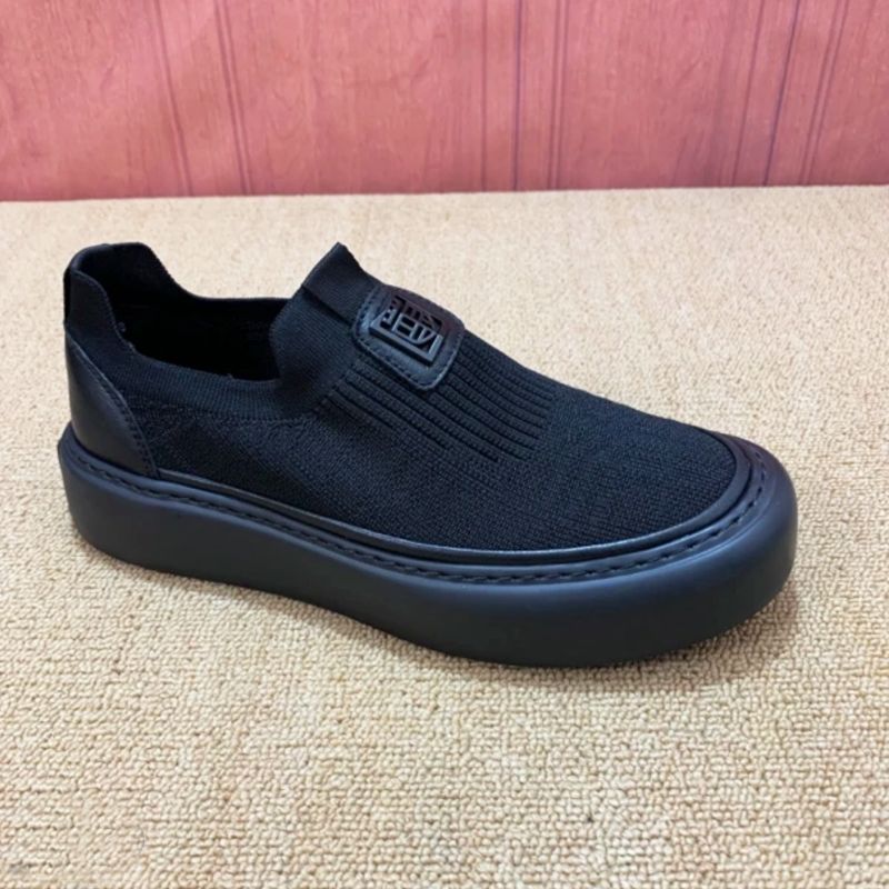 Damen Slip-On Sneaker aus hochwertigem Textil mit elastischem Einstieg und rutschfester Sohle R&B