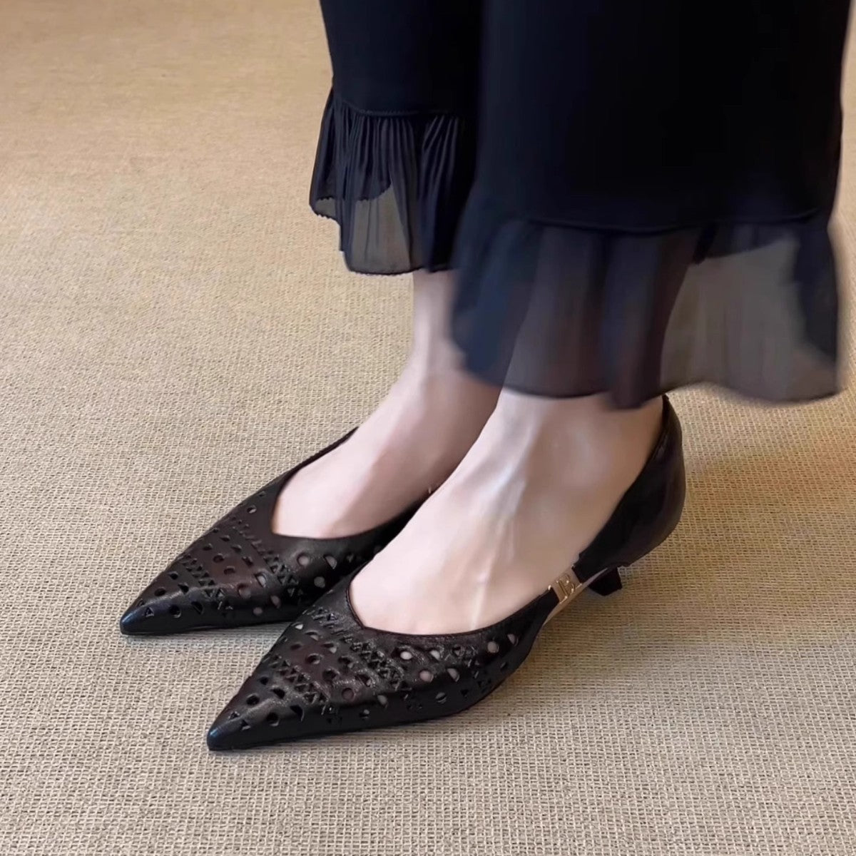 Damen elegante Pumps mit filigranen Cut-Outs und bequemer Innensohle R&B