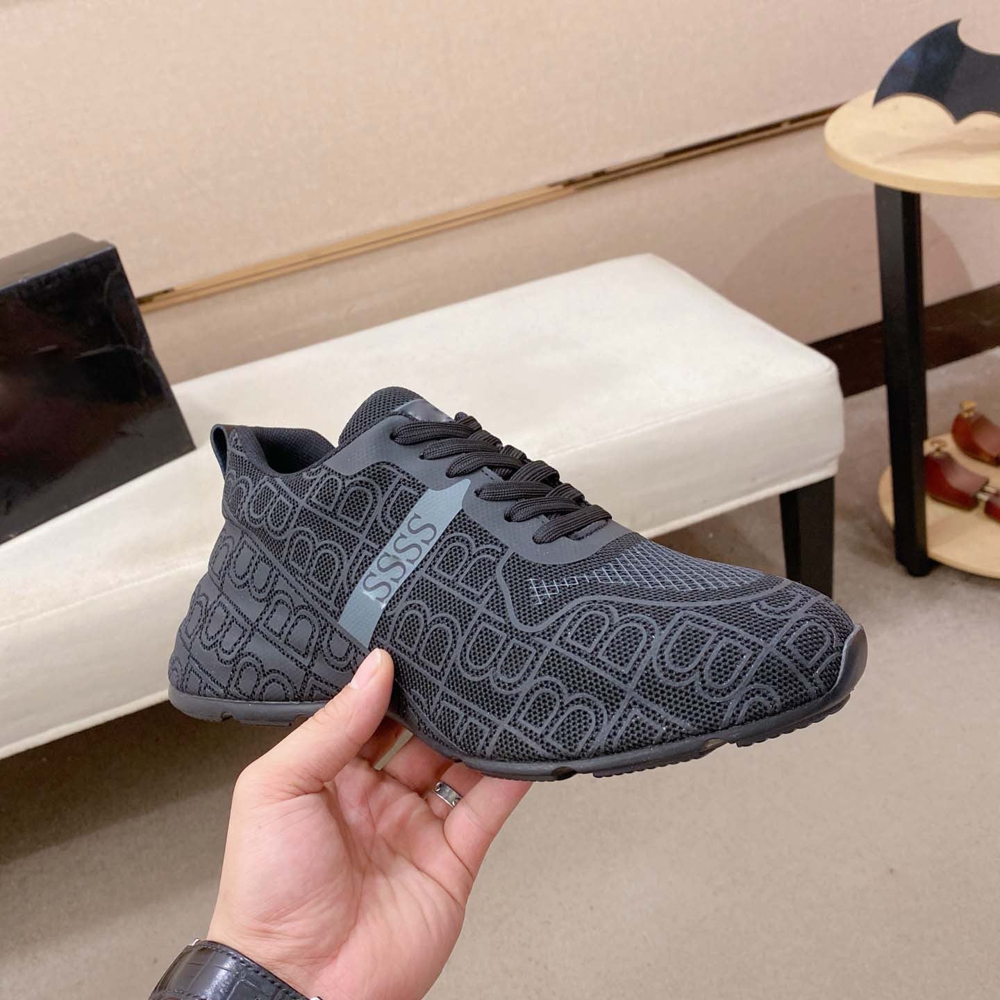 Damen Atmungsaktive Sport Sneakers mit rutschfester Sohle und innovativem Design R&B