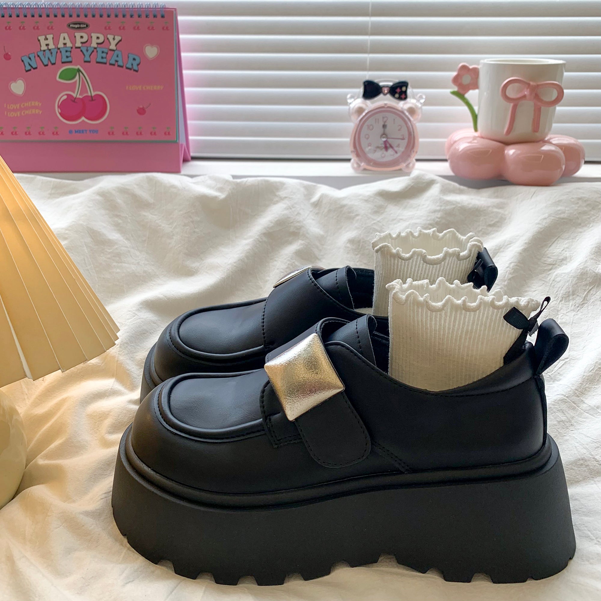 Damen Plateau-Schuhe mit modischem Riemen und eleganter Schnalle R&B