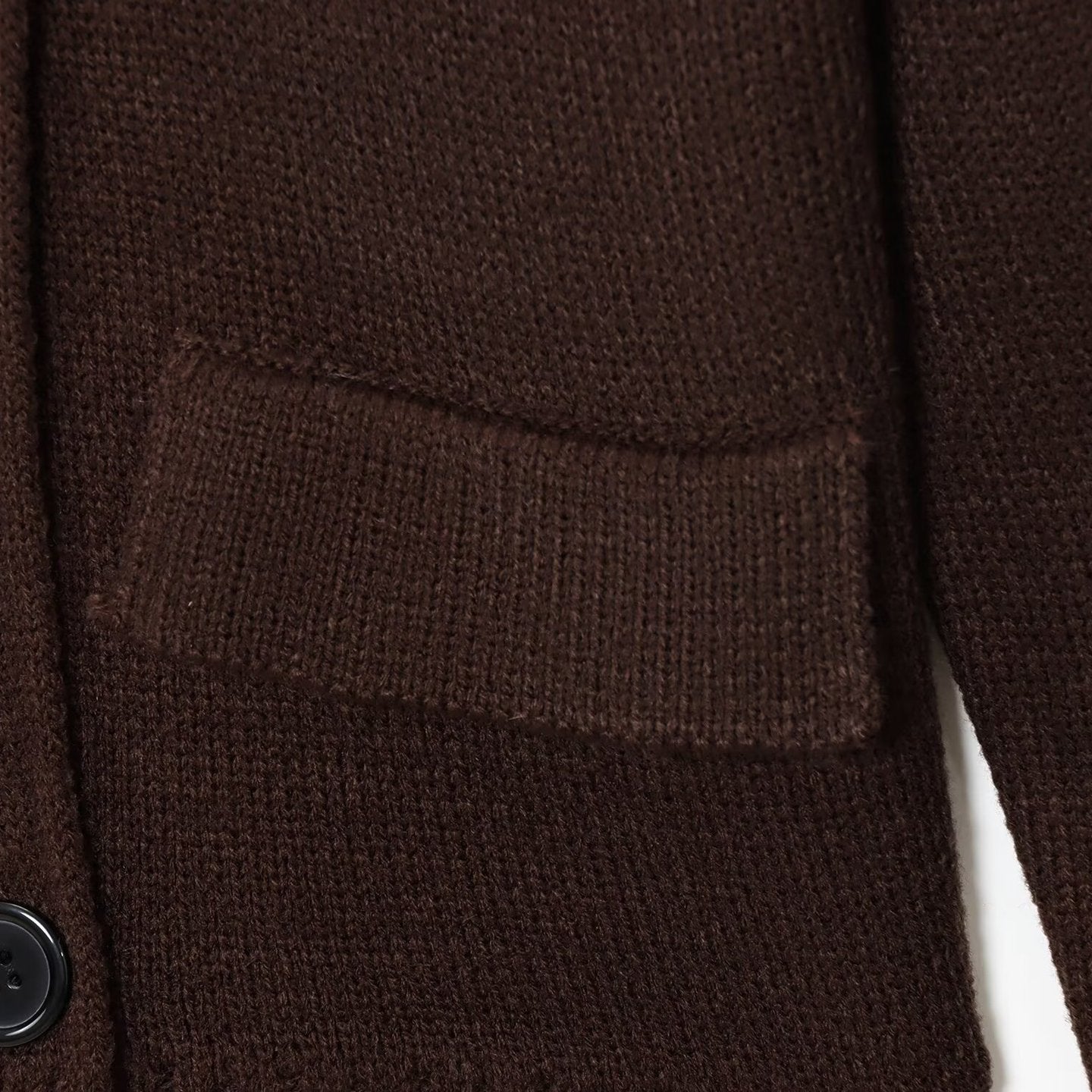 Damen elegante Strickjacke mit doppelter Knopfleiste und praktischen Taschen R&B