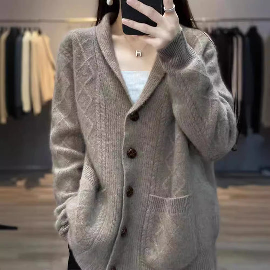 Damen Strickcardigan mit eleganter Struktur und großen Holzknöpfen R&B