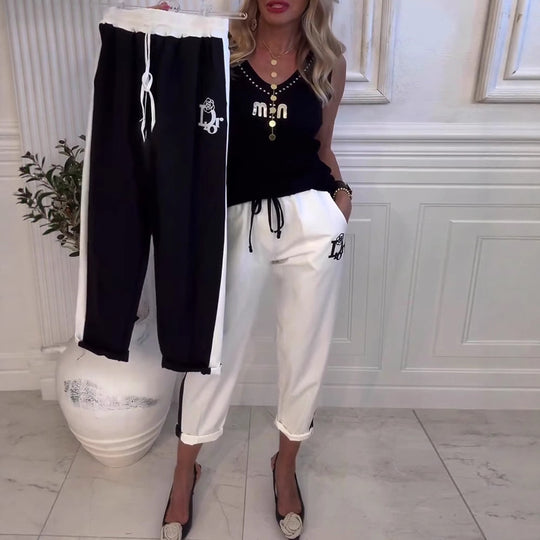 Damen nan Cropped-Jogginghose mit kontrastierendem Bund, seitlichem Zierstreifen, Kordelzug und Logostickerei R&B