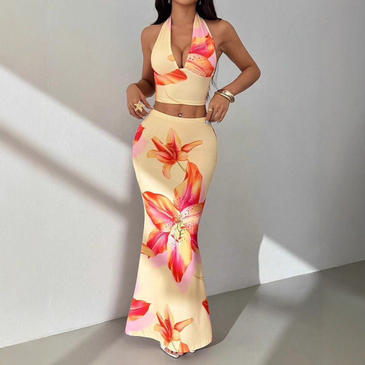 Damen Zweiteiliges Sommeroutfit mit floralem Design und elegantem V-Ausschnitt R&B