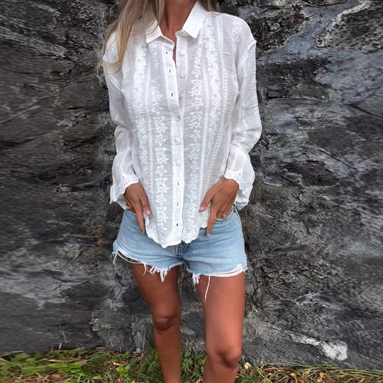 Damen nan bestickte Hemdbluse mit floraler Ajour-Stickerei, Perlmuttknopfleiste und legerer Oversize-Passform R&B