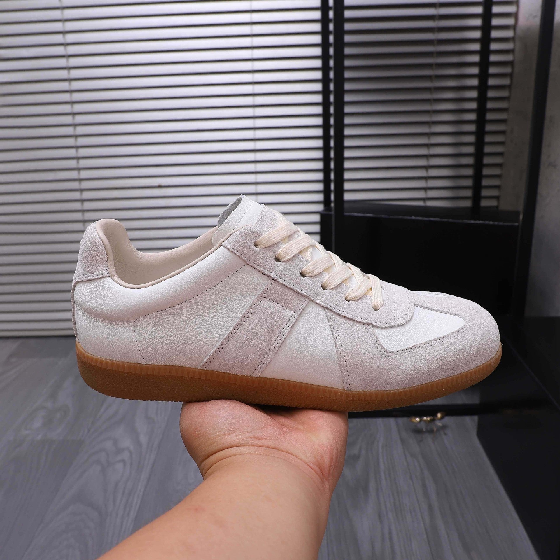 Damen Sportliche Leder Sneakers mit modischem Design und rutschfester Sohle R&B