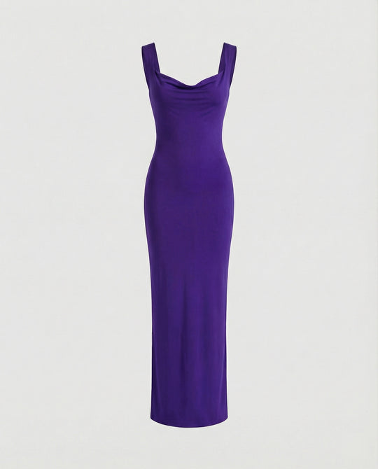 Figurbetontes Abendkleid lang mit tiefem Ausschnitt