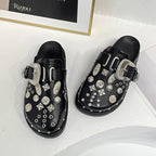 Damen nan verzierte Schlupf-Clogs mit metallischen Conchos, großer Zierschnalle und ergonomischem Fußbett R&B
