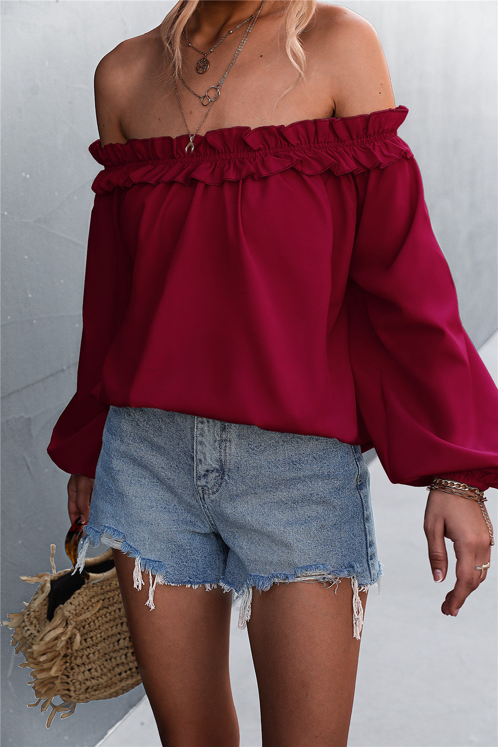 Damen Bluse mit off-shoulder Design und Rüschendetail R&B