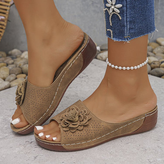 Damen komfortable Pantoletten mit floralen Details R&B