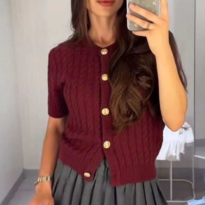 Damen Strickjacke mit kurzem Arm und dekorativen Knöpfen R&B