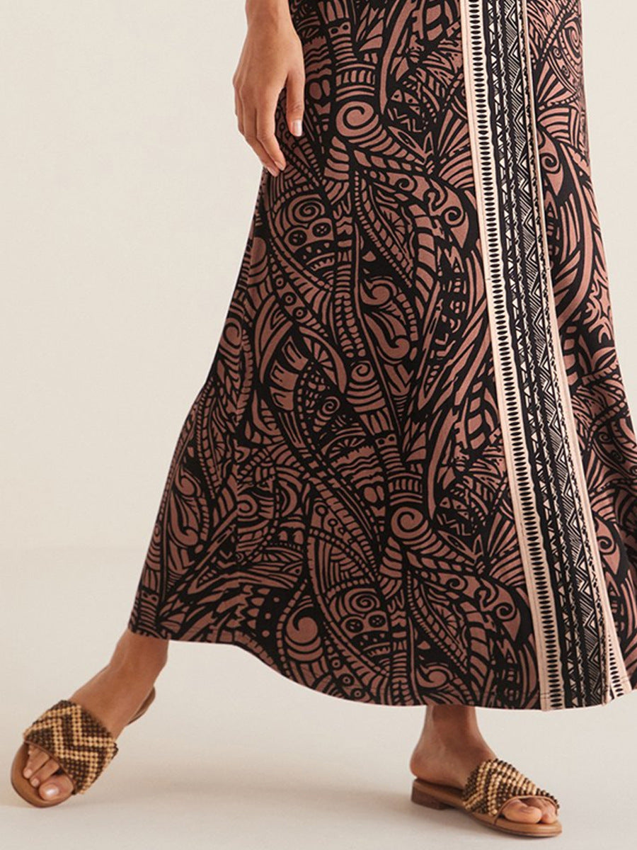 Damen Maxikleid mit elegantem floralen Design und praktischem Reißverschluss R&B