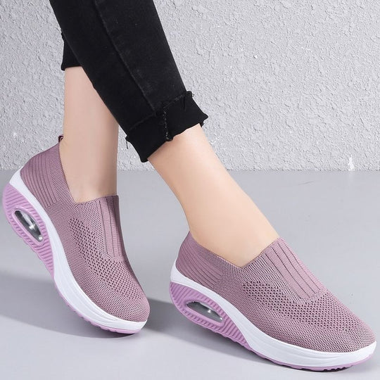 Damen leichtgewichtige Slip-On Sneakers mit atmungsaktiver Mesh-Oberfläche R&B