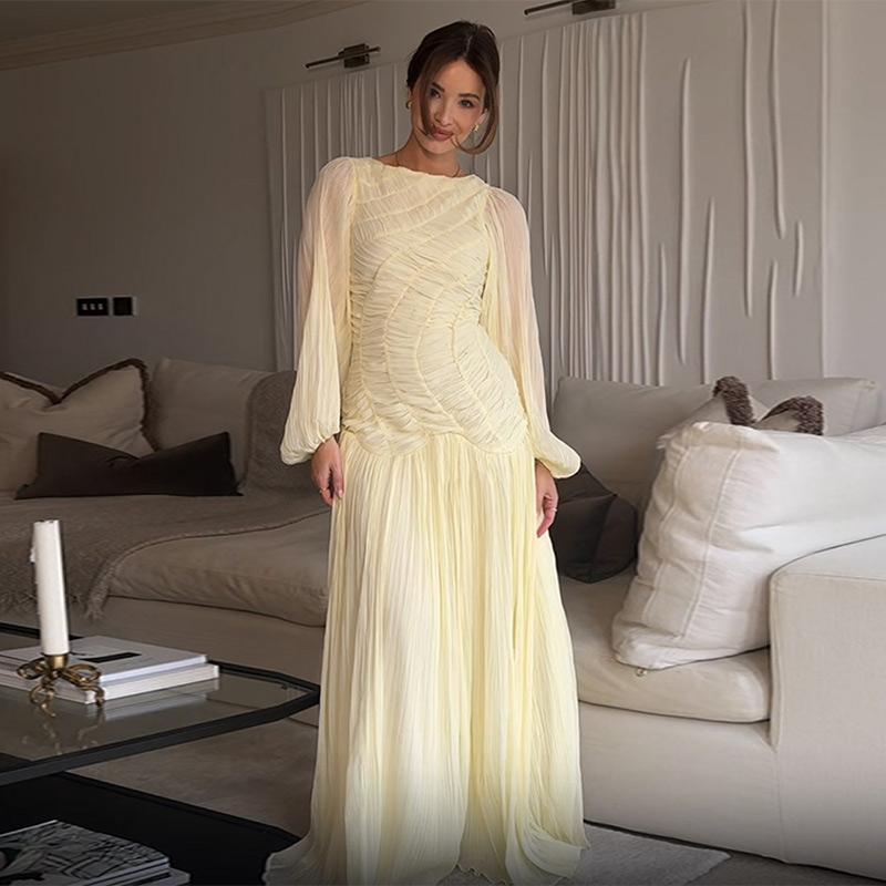 Damen Elegantes Maxikleid mit ausgefallenem Design und Plisseedetails R&B