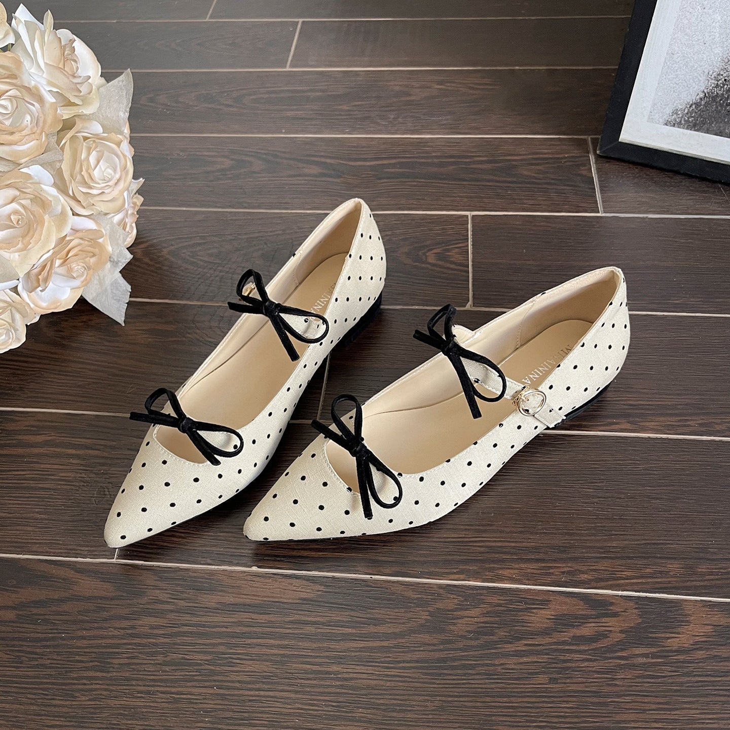 Damen Ballerinas mit elegantem Riemen und modischem Punkten-Design R&B