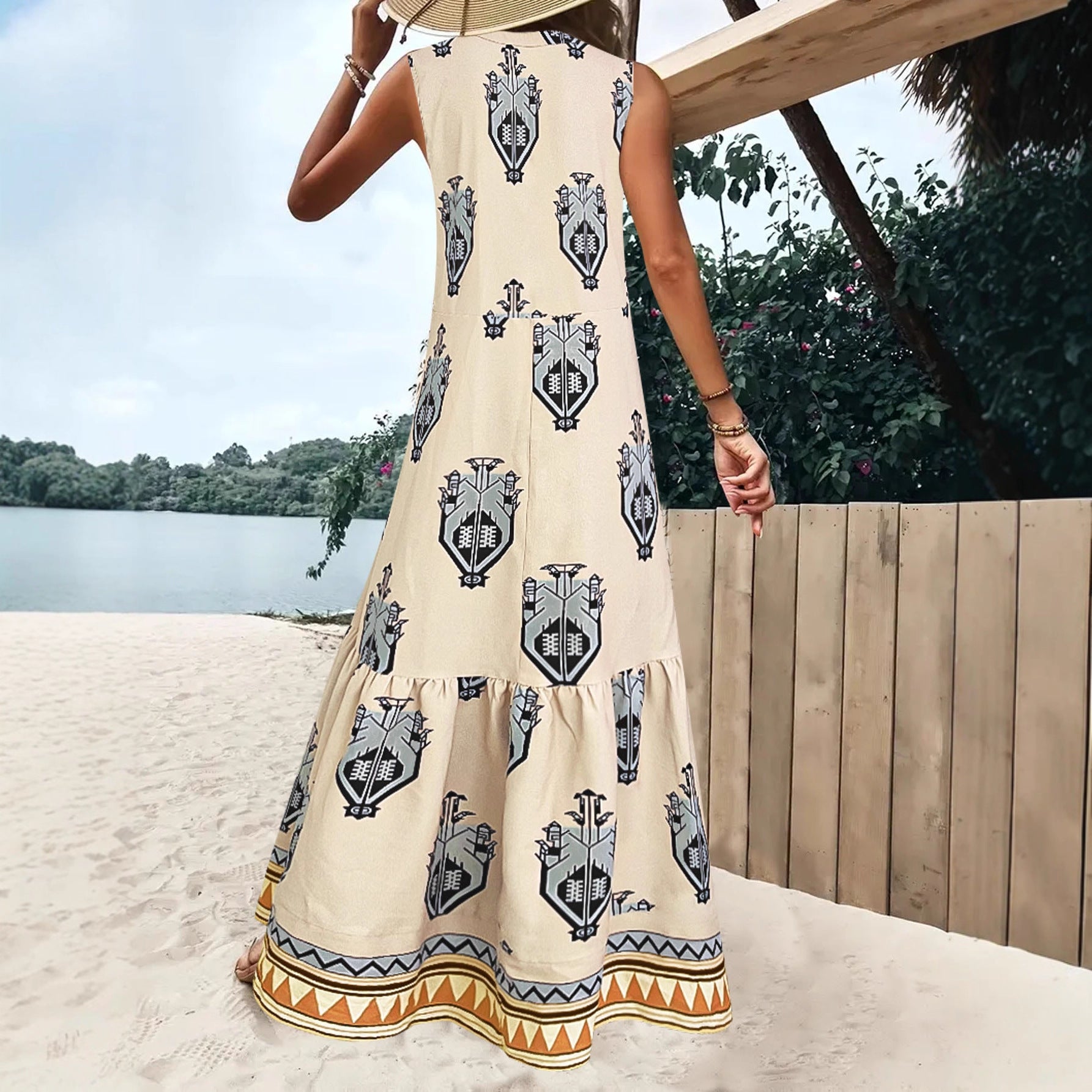 Damen Maxikleid mit elegantem floralem Muster und tiefem V-Ausschnitt R&B