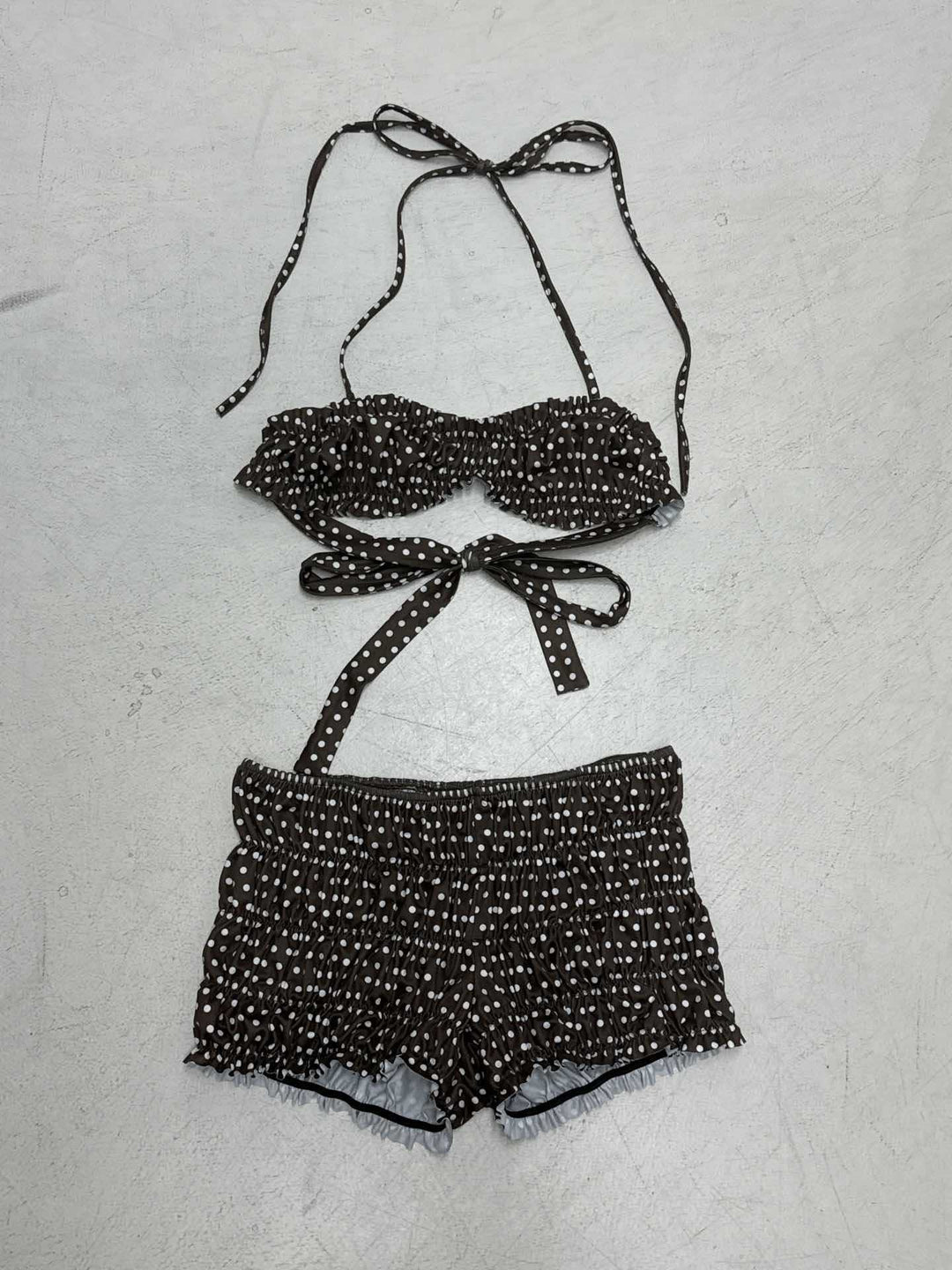 Damen Bikini-Set mit bezauberndem Rüschendetail und modischem Punktemuster R&B