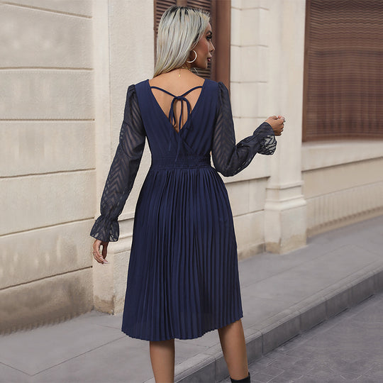 Damen Plissiertes Midi-Kleid mit Transparent em Spitzenärmeln und eleganter Taillierung R&B