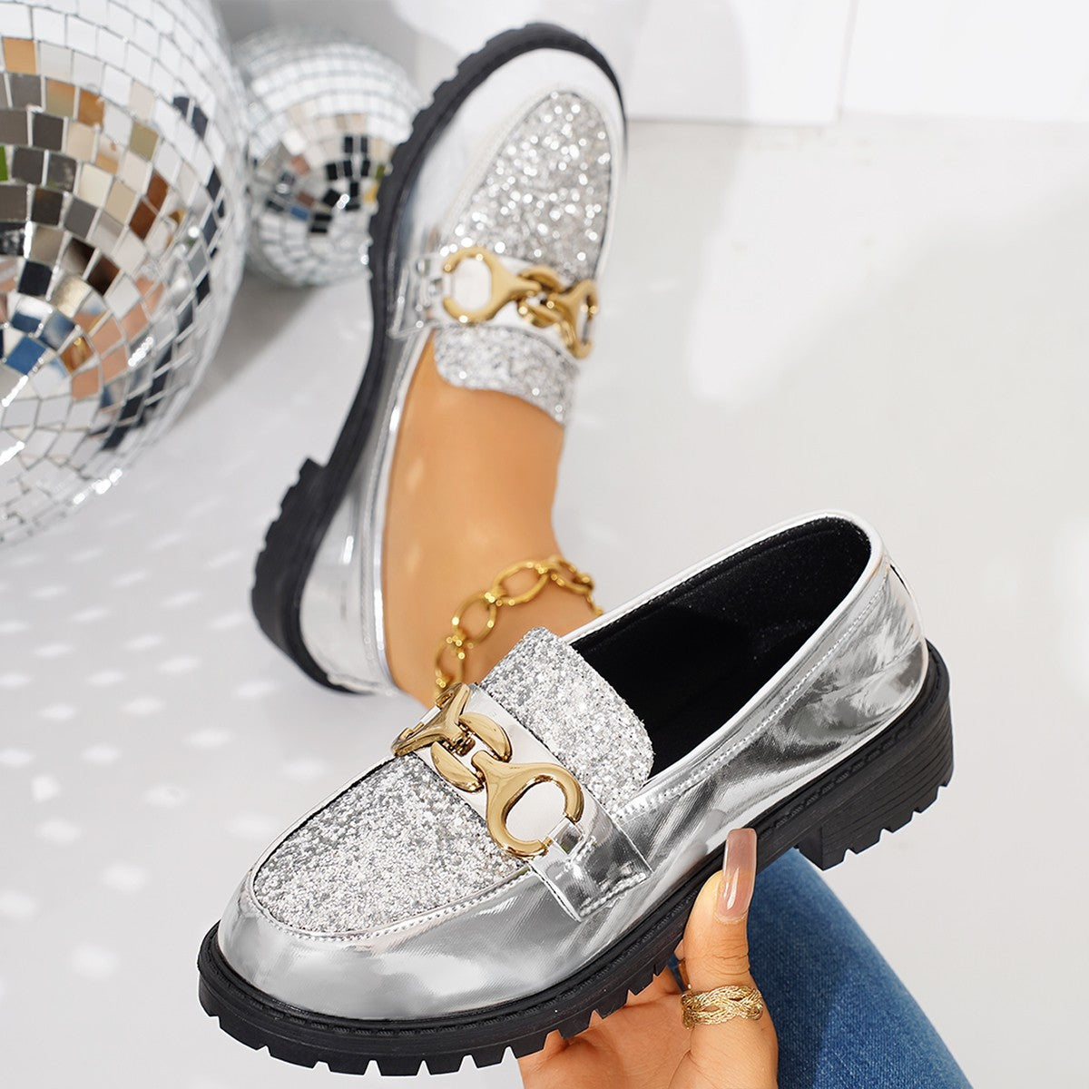 Damen Modische Loafer mit Glitzerdetail und metallischem Akzent R&B