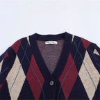 Damen gemusterte Strickjacke mit klassischen Karomotiven R&B