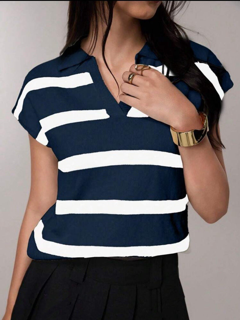 Damen Modisches Kurzarm-Pullover mit Streifenmuster und Polo-Kragen