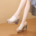 Damen Wedge-Sandaletten mit kreativem geflochtenem Absatz und elegantem Obermaterial R&B