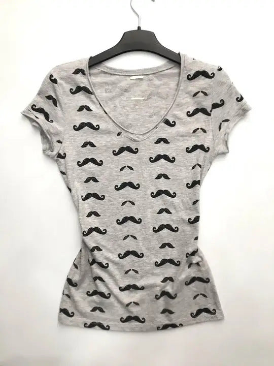 Damen T-Shirt mit kreativem Schnurrbart-Design R&B