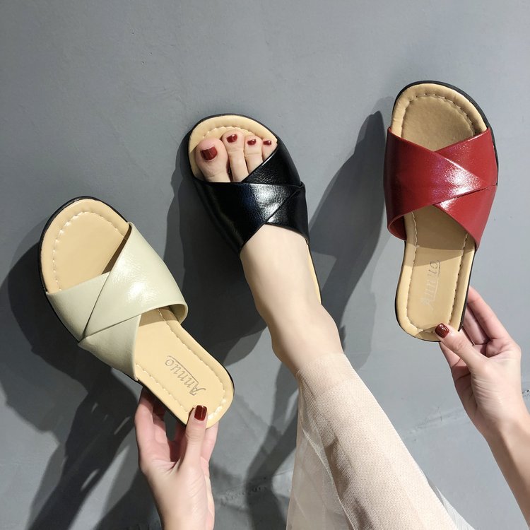 Damen nan komfortable Slipper-Pantolette mit gekreuzten Riemen und leichtem Keilabsatz R&B