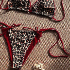 Damen Triangel-Bikini mit verspieltem Animal-Print und eleganten BindR&Bändern R&B