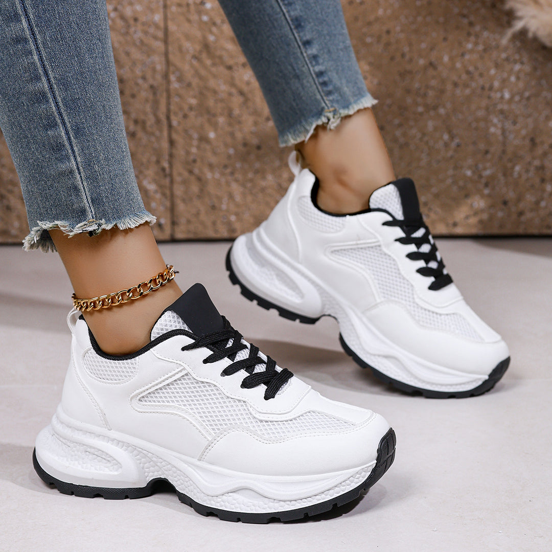 Damen Sneakers im sportlich-modernen Design mit atmungsaktiven Mesh-Einsätzen und komfortabler Dämpfung R&B